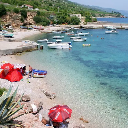 Apartamento By The Sea Zavala, Hvar - 8808